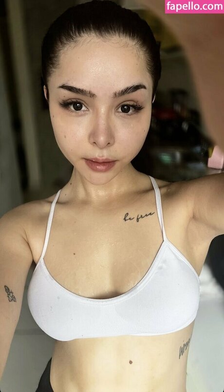 Yuni Duda pornographische pornostar bilder