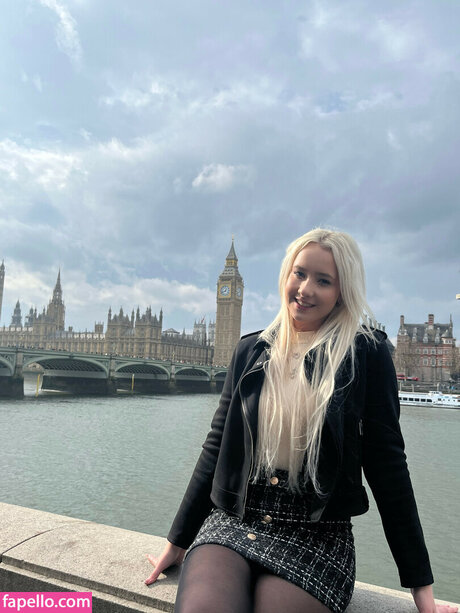 amateur blondine nur fans exklusive xxx archiv