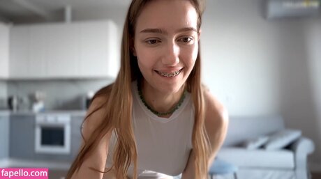 Solar bella erwachsene nacktheit archiv