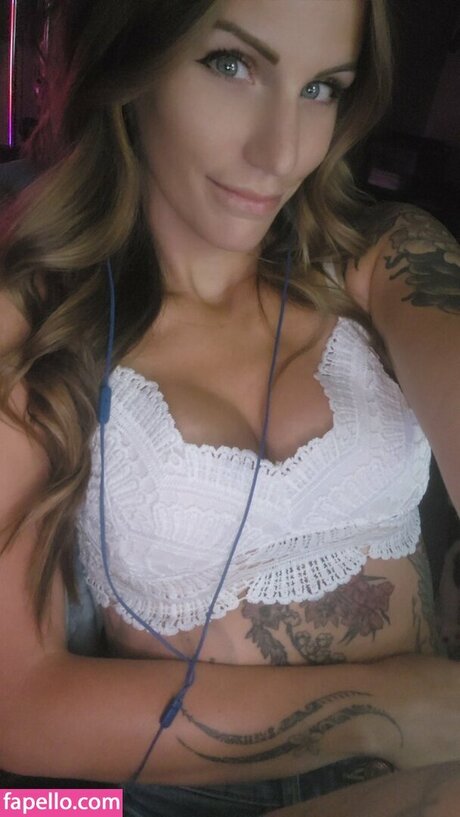 Inkedalyson model hd foto