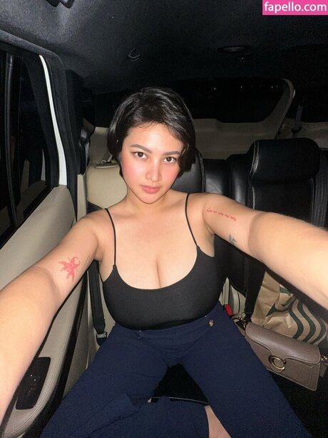 Mitzina Larino model kostenlose fotos