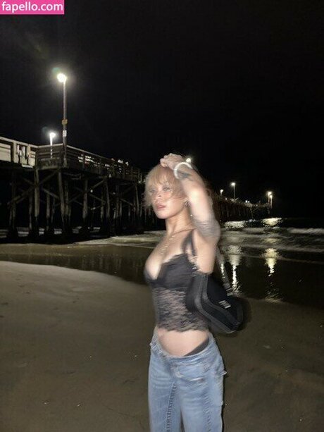 luna n3ra kunst sexy bilder