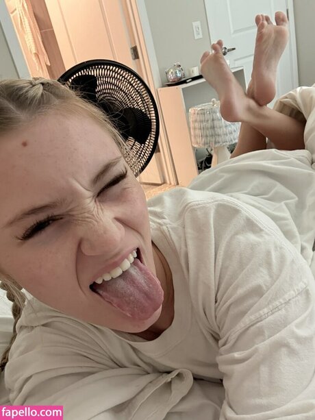 Mads Thompson Maddiiedee schauspielerin schöne bilder