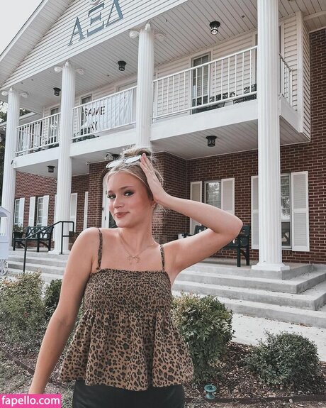 große titten amateur onlyfans nackt sexy bild