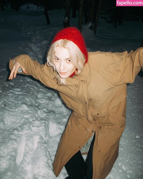 Emma Proulx exklusive akt galerien