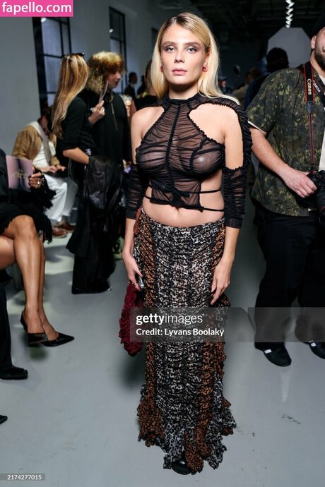 Maelle Pistoia porno nackte galerie