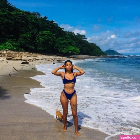 Melanie Noelia porno nackte fotos