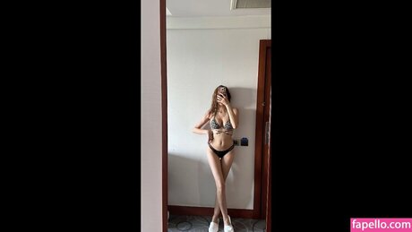 Kybeleniz hd sexy foto