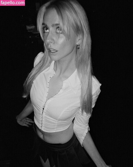 gothic-mädchen-onlyfans hübsche nette fotos