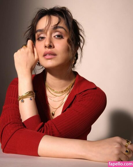 Shraddha Kapoor top sex bilder