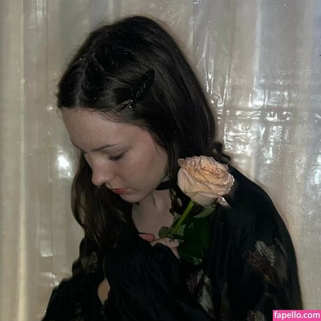 Ella Woolsey exklusive nackte fotos