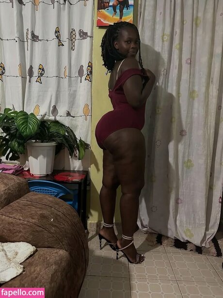 Edna Anjela perfekte erotische bilder