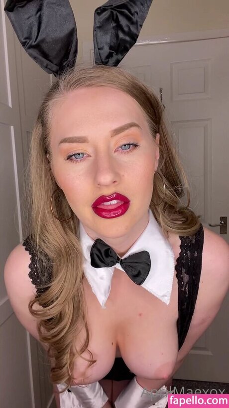 April Mae Xox sex pornostar bilder