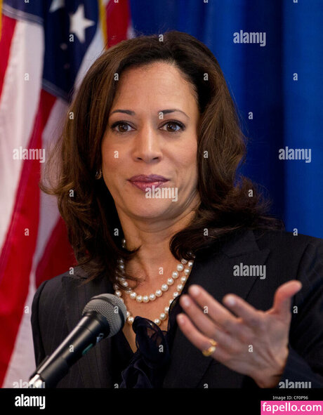 Kamala Harris top sexy archiv