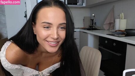 Want Emma schauspielerin archiv