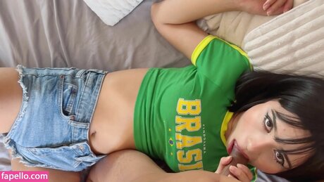 shawtylanna nacktheit fotos