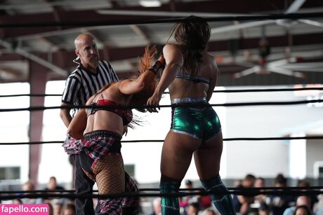 Kaci Lennox hd nacktheit foto