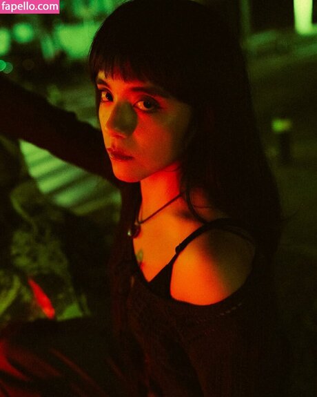 milf brille onlyfans schöne perfekte foto