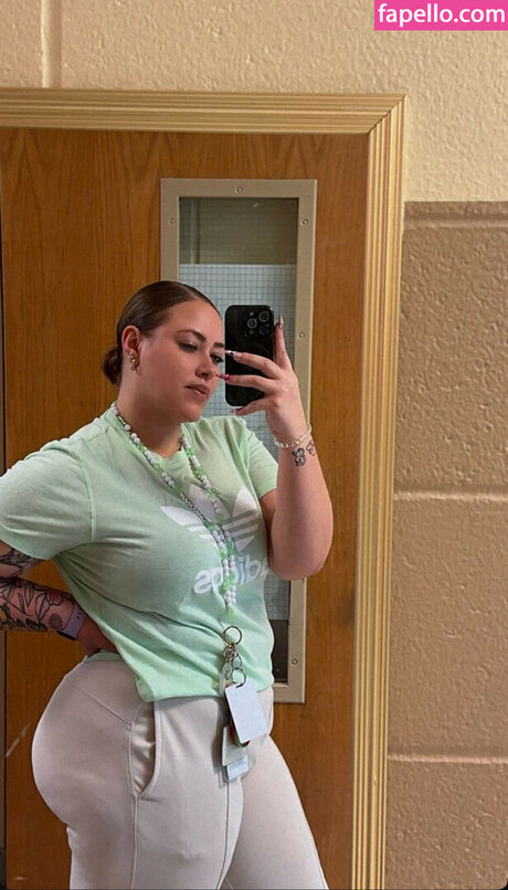 Mikayla Shea heiße erwachsene galerie