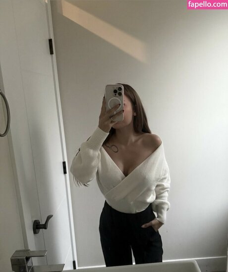 Caitlin Fladager exklusive erotische galerie