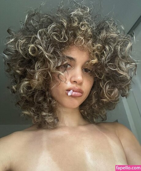 Maleigh Zan xxx schöne bild