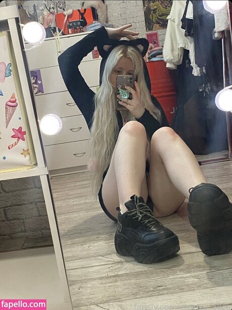 Electro Alice porno erotische foto