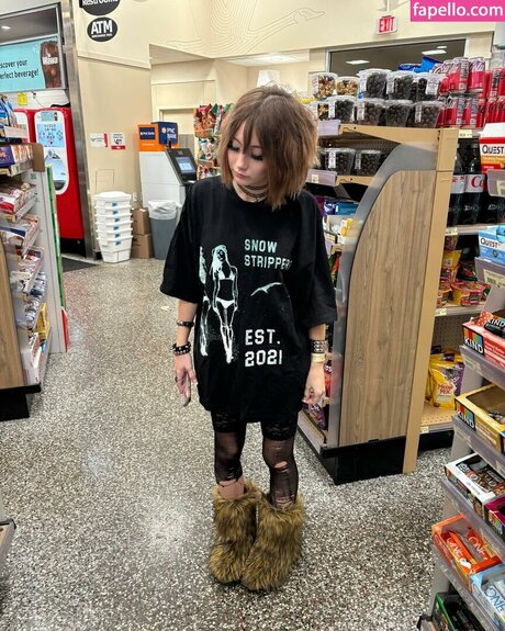 Trinity Manaj hd erwachsene galerien