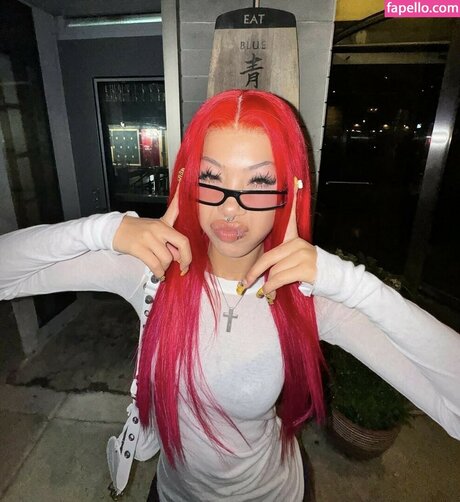 Molly Santana nackt heiße bild