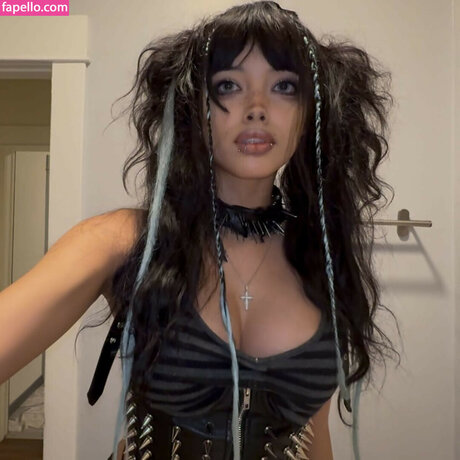 ka1bra schauspielerin galerien