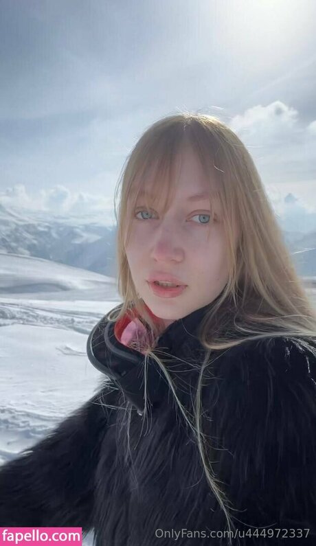 evija lace schauspielerin perfekte fotos