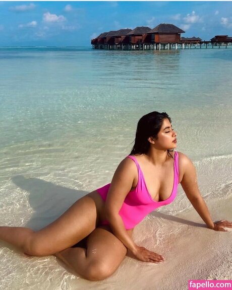 Nikita Sharma model beste fotos