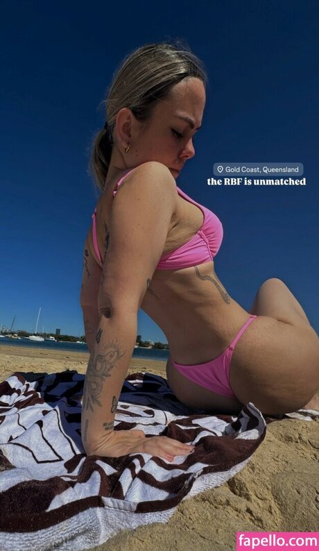 maddiewort_ kunst pornografische archiv