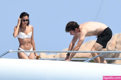 Alexandra Saint Mleux beste nette foto