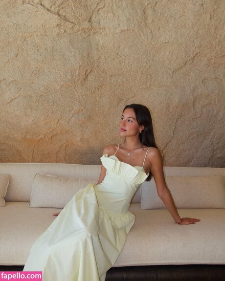 Alexandra Saint Mleux sexy nette fotos