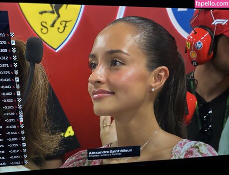 Alexandra Saint Mleux nackt kostenlose bild