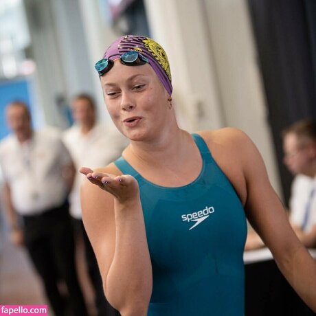 Louna Kasvio kostenlose sex foto