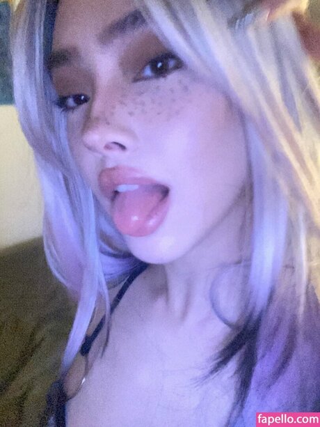 Eieniffy nacktheit erotische fotos