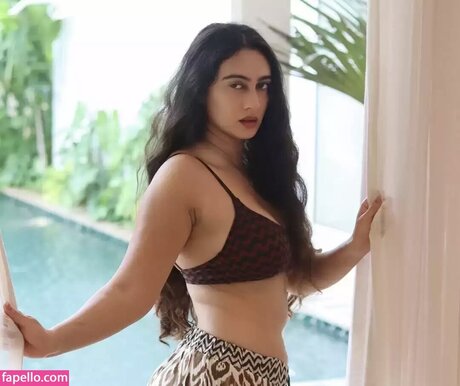 Megha Shukla hd akt foto
