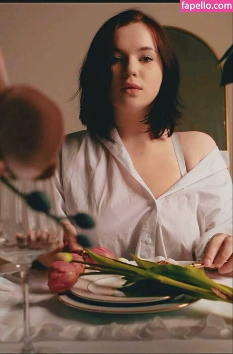 ThuBoppre perfekte akt bild