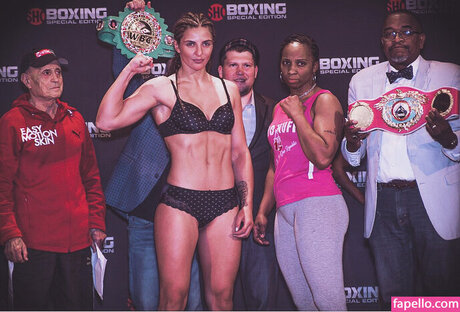 Christina Hammer top hübsche bilder