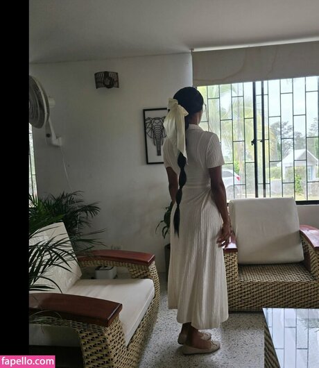 Jessica Nahomy schauspielerin top galerien