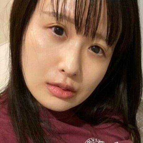 Chika Tamin hd pornostar bild