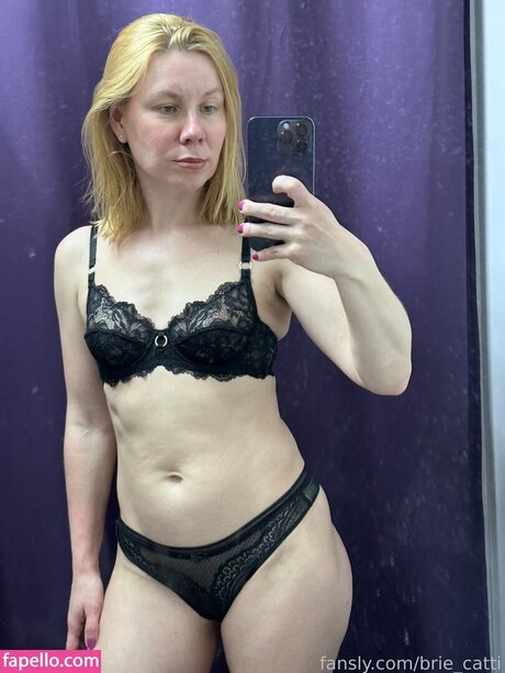 Brie cattii schauspielerin sexy bilder