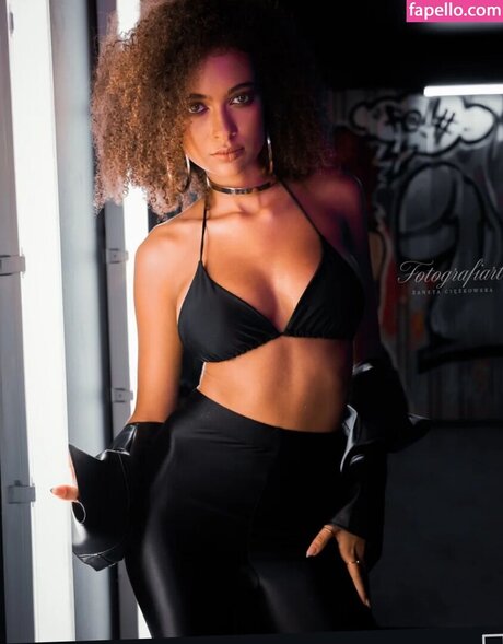 Gabby Lana model pornographische bild