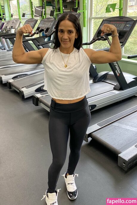 Amanda Serrano schöne sexy bild