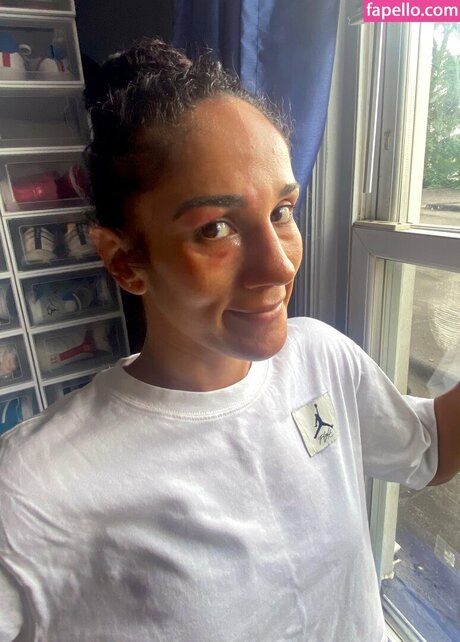 betrügende hotwife onlyfans freie foto