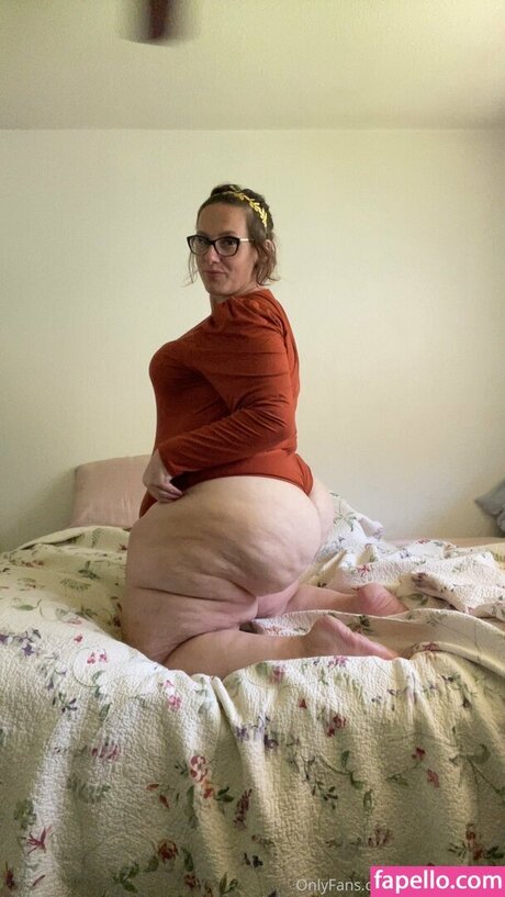 ASSZILLA model kunst foto