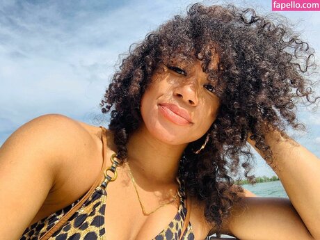 Alycia Baumgardner erwachsene porno foto