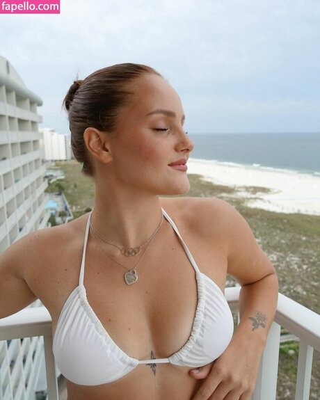 Chiara Pellacani perfekte erotische archiv