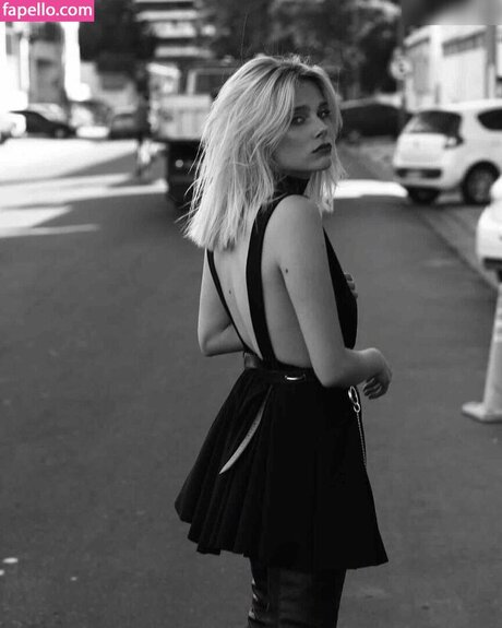 Valentina Zenere schöne sexy galerie